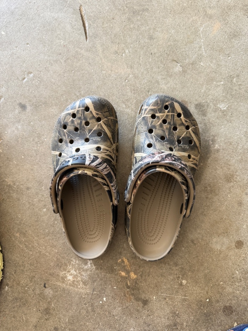 CROCS Kids Clog - Camouflage Black and Tan